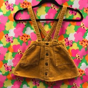 ♥️Baby Girl♥️Corduroy Pinafore size 3T